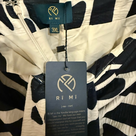 Rī Mī Lala Spotted Navy Skirt Set - Picture 6 of 8